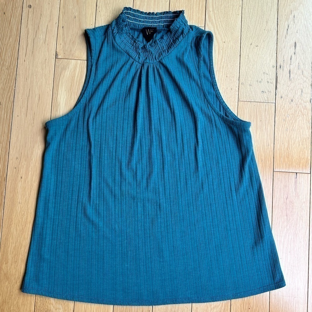 W5 ribbed turtleneck tank top size Large